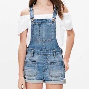 Madewell Adirondack Denim Short Overalls in Medium Blue (Size Medium)
